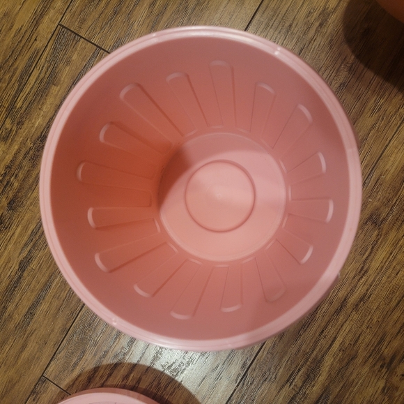 💥3/$24‎ Small Pink Trash Can - Picture 2 of 2
